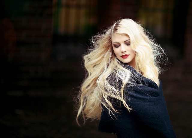 3 Natural Ways to Get Lush Long Hair